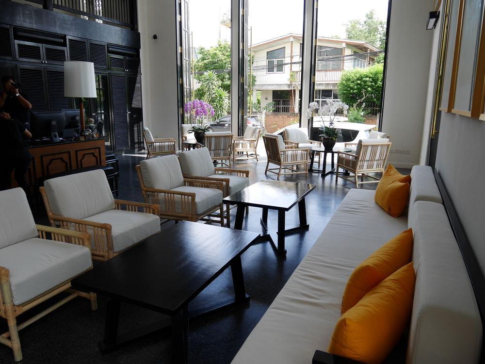 Отель Buri Siri Boutique Hotel Чиангмай