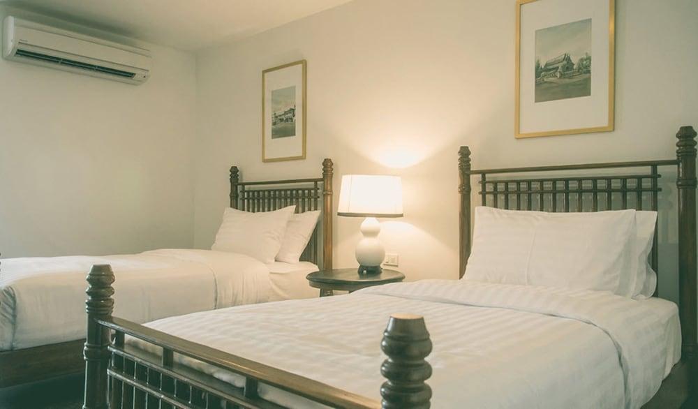 Buri Siri Boutique Hotel